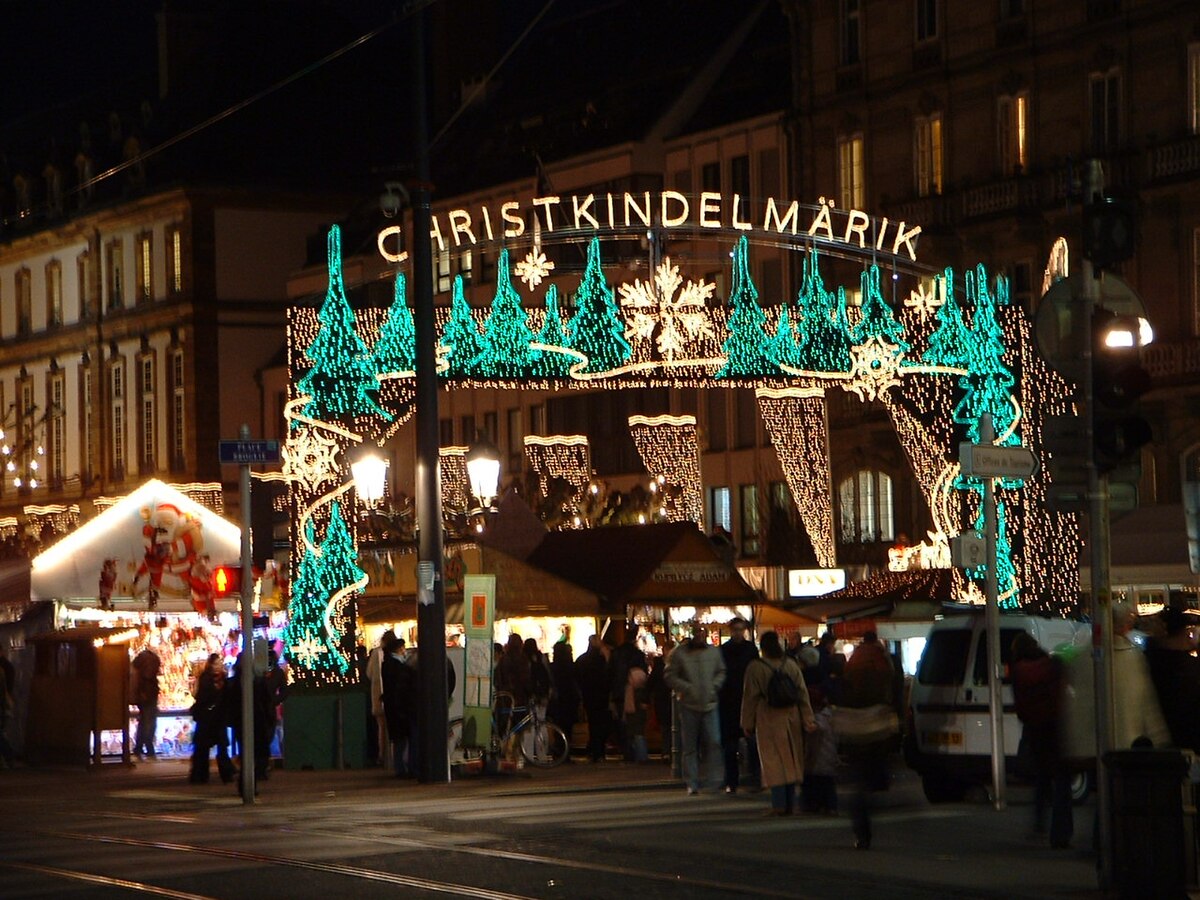 You are currently viewing Marché de Noël de Strasbourg 2025 : dates, programme et conseils pour profiter de votre séjour