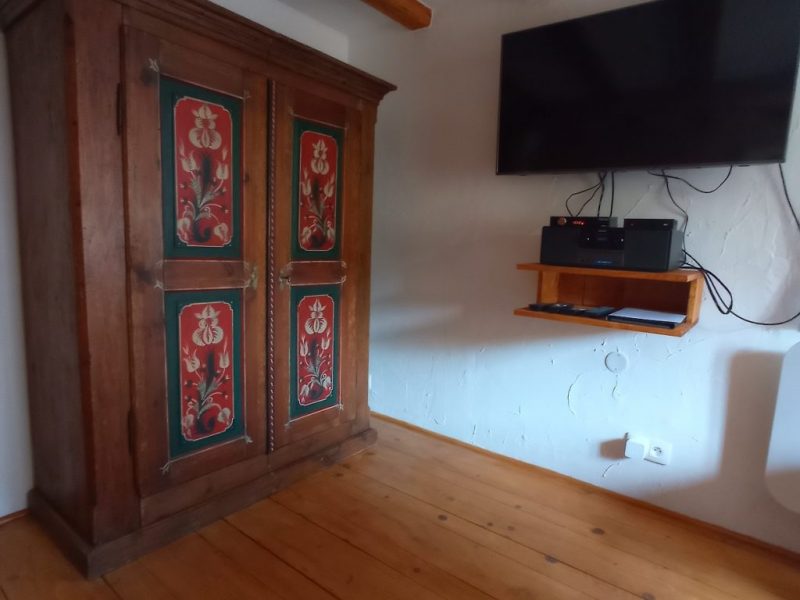 La Cigogne Dorée armoire TV
